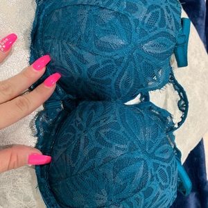 Brand New Victoria’s Secret Bra